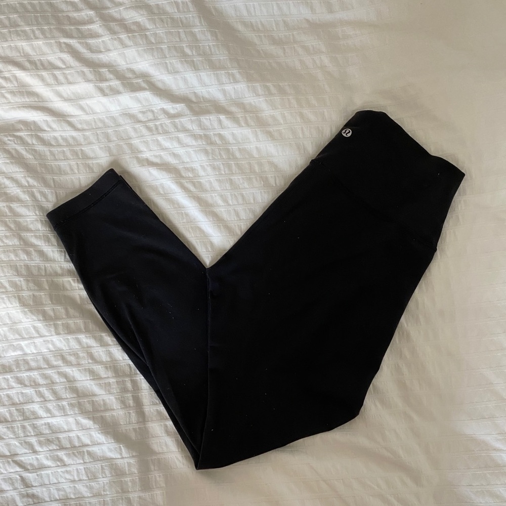 Align 7/8 lululemon leggings. Size 8.